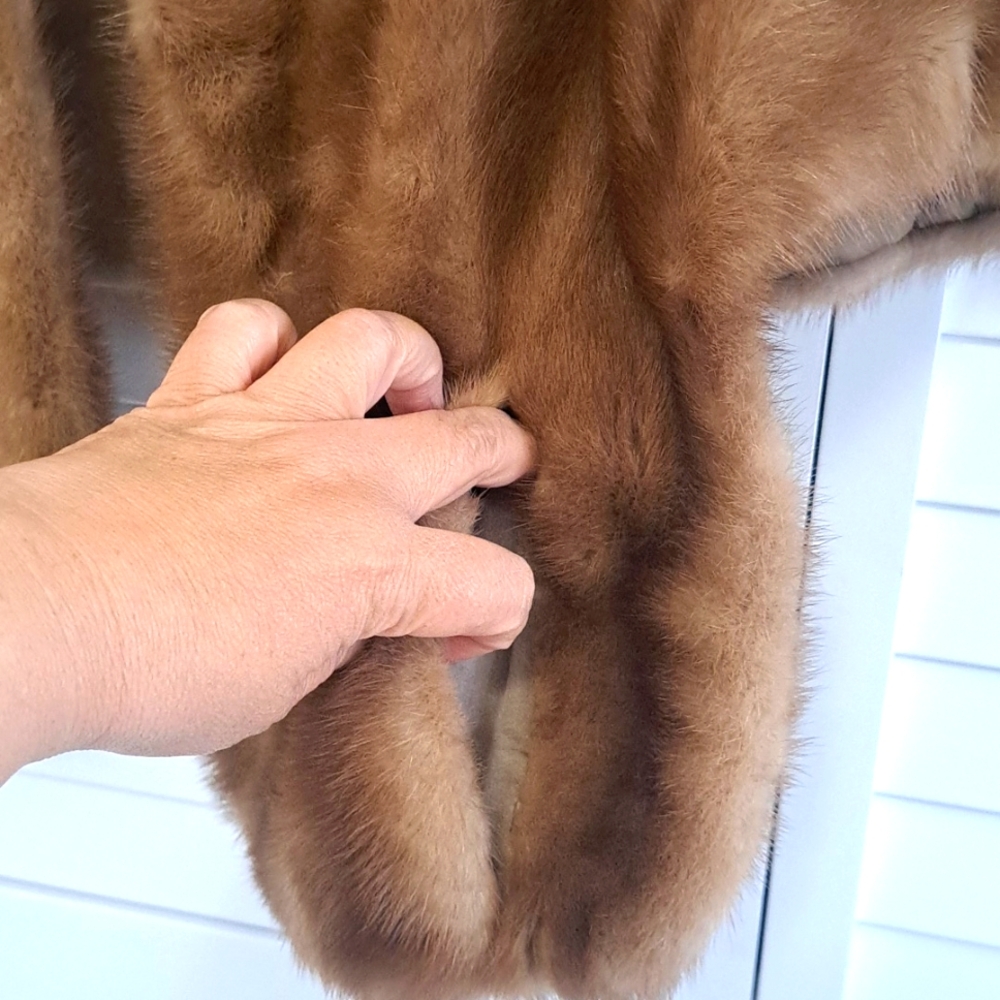 Gorgeous Authentic Real Mink Fur 1960s - Picture 4 of 8
